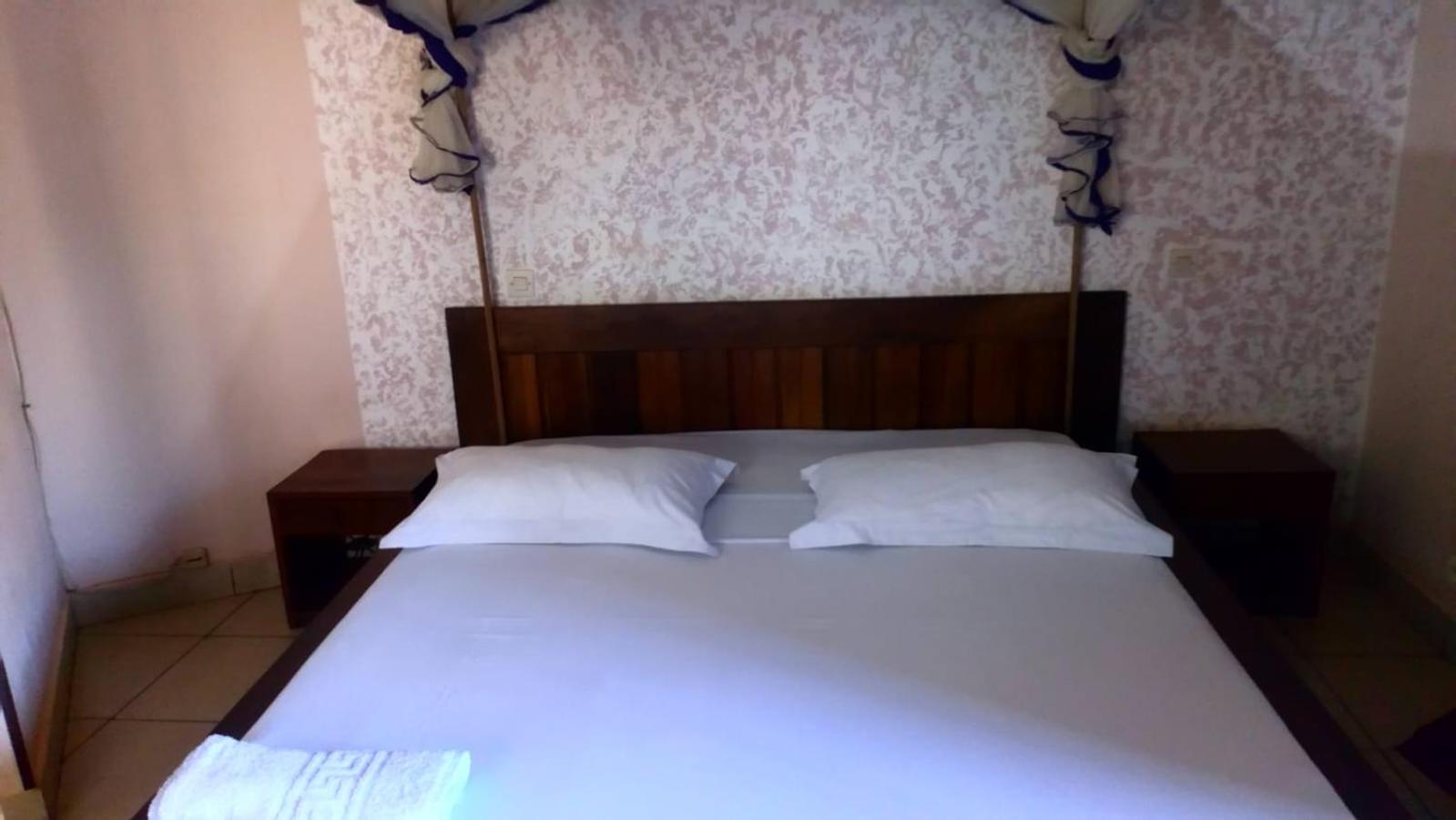 Central Hotel Antsiranana Экстерьер фото