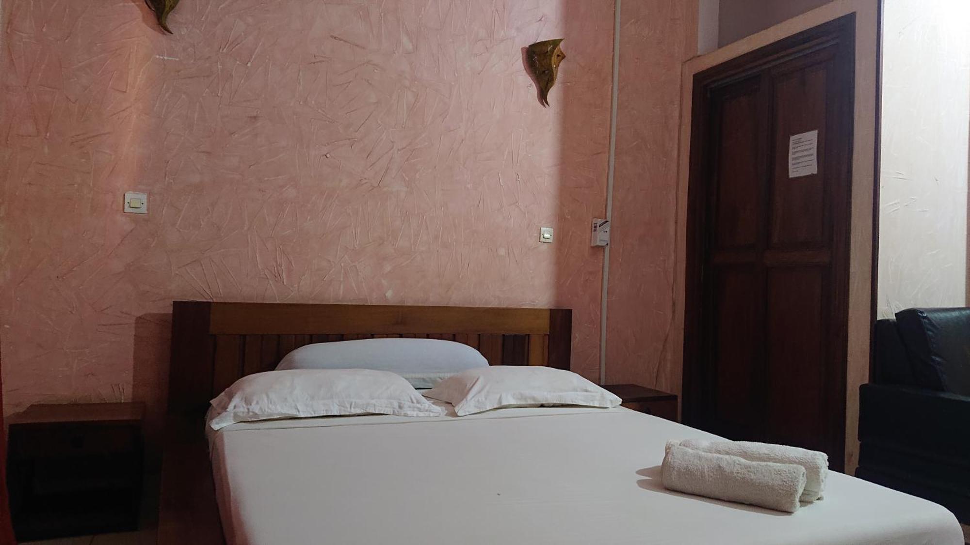 Central Hotel Antsiranana Экстерьер фото