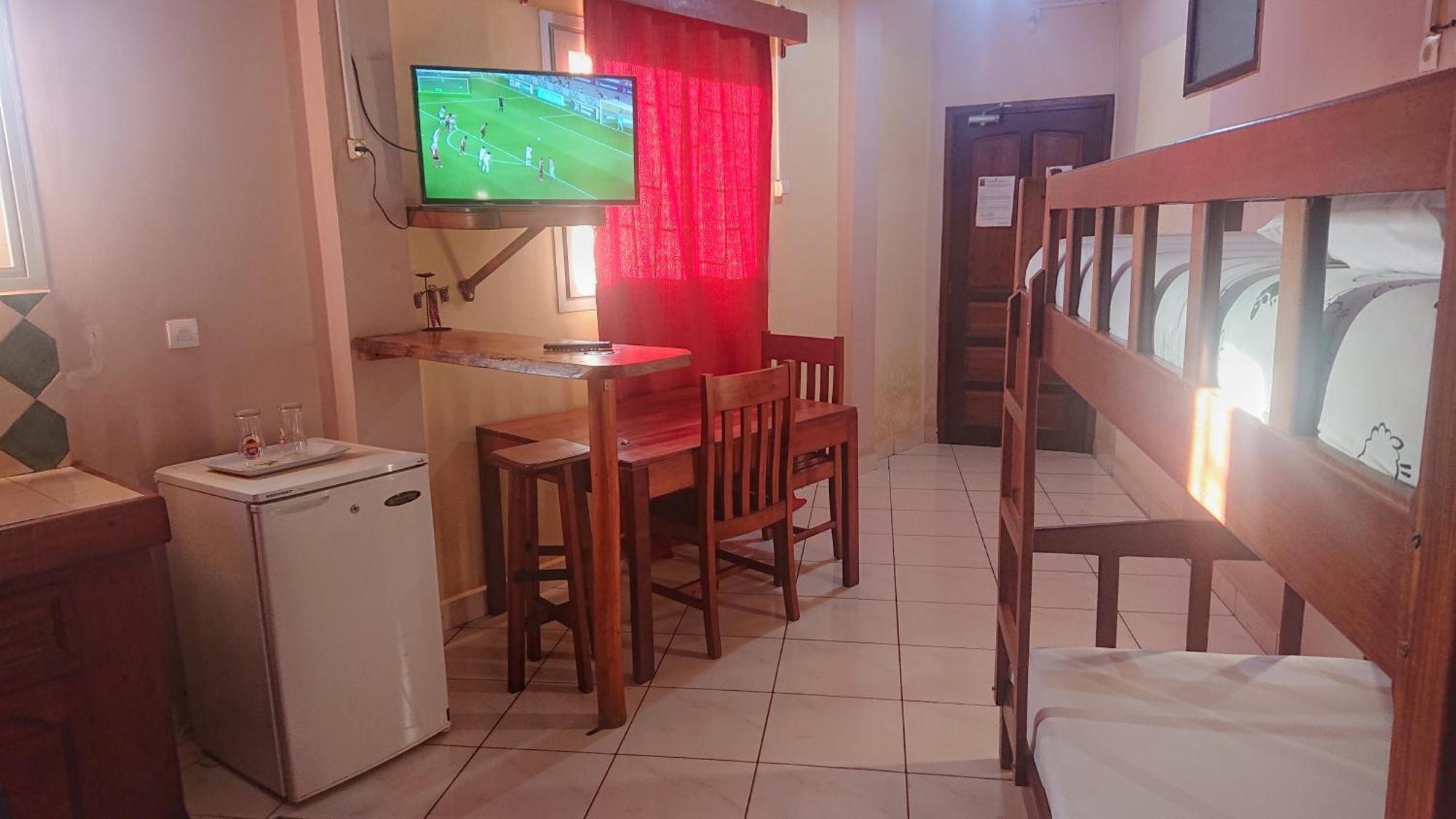 Central Hotel Antsiranana Экстерьер фото