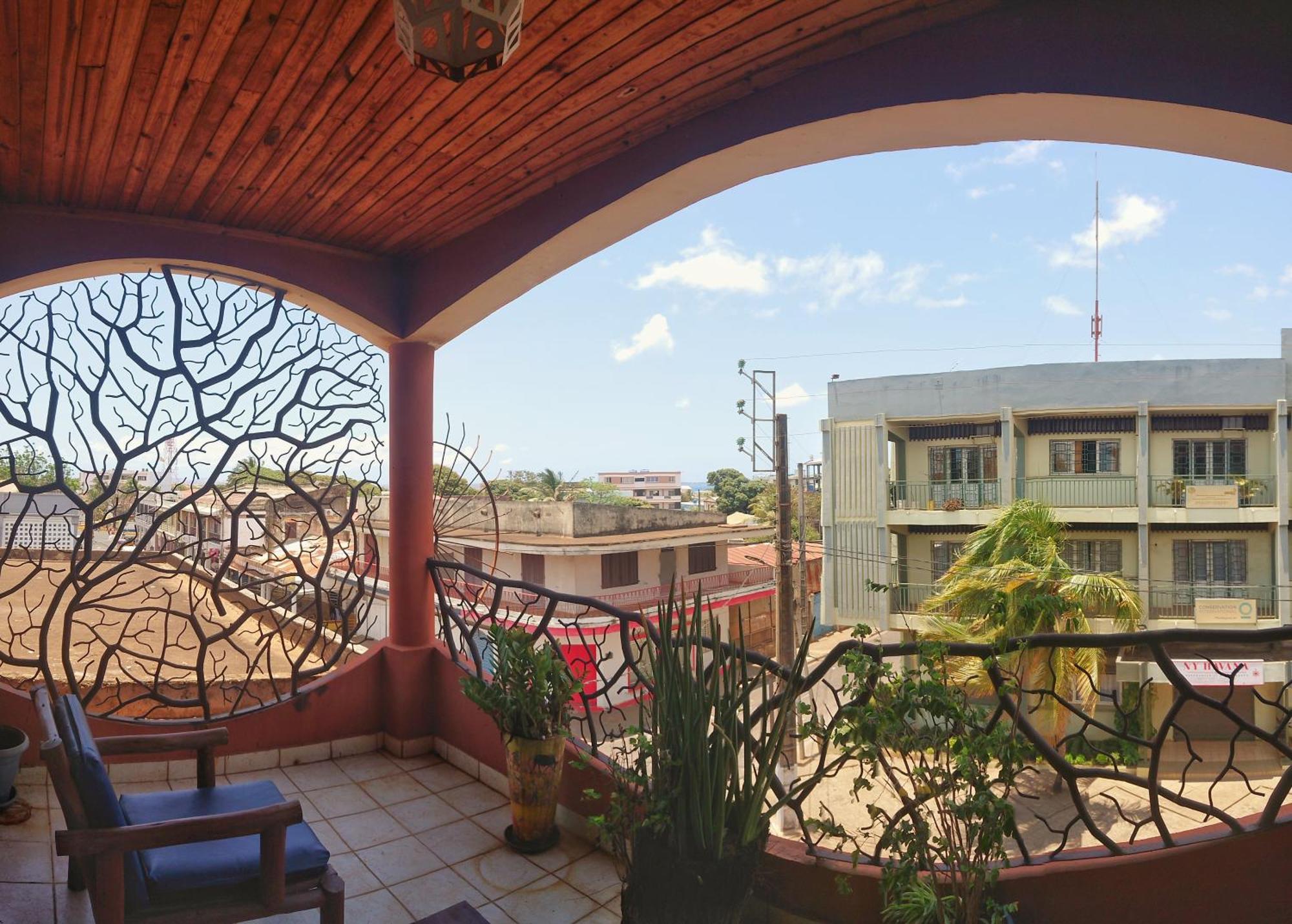 Central Hotel Antsiranana Экстерьер фото