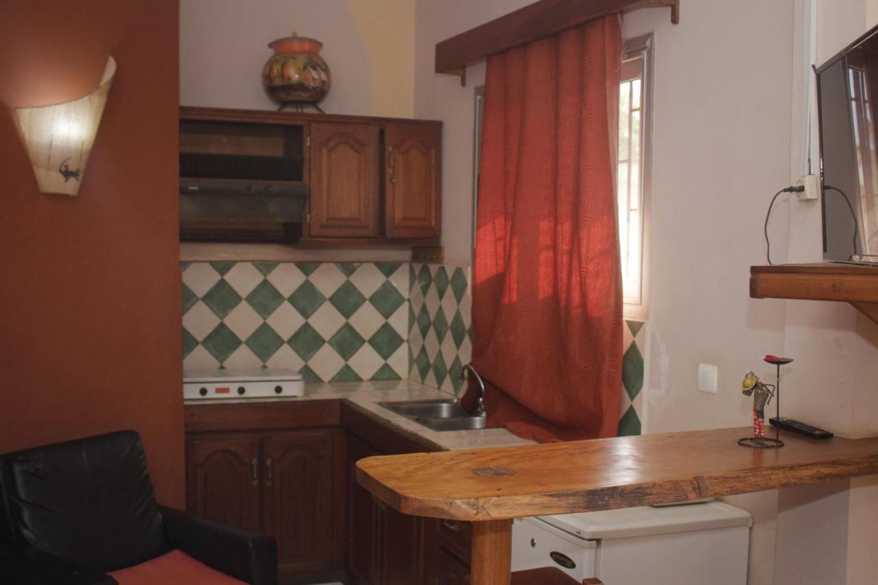 Central Hotel Antsiranana Экстерьер фото