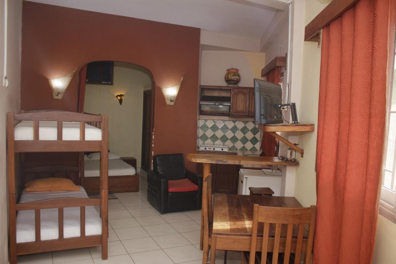 Central Hotel Antsiranana Экстерьер фото