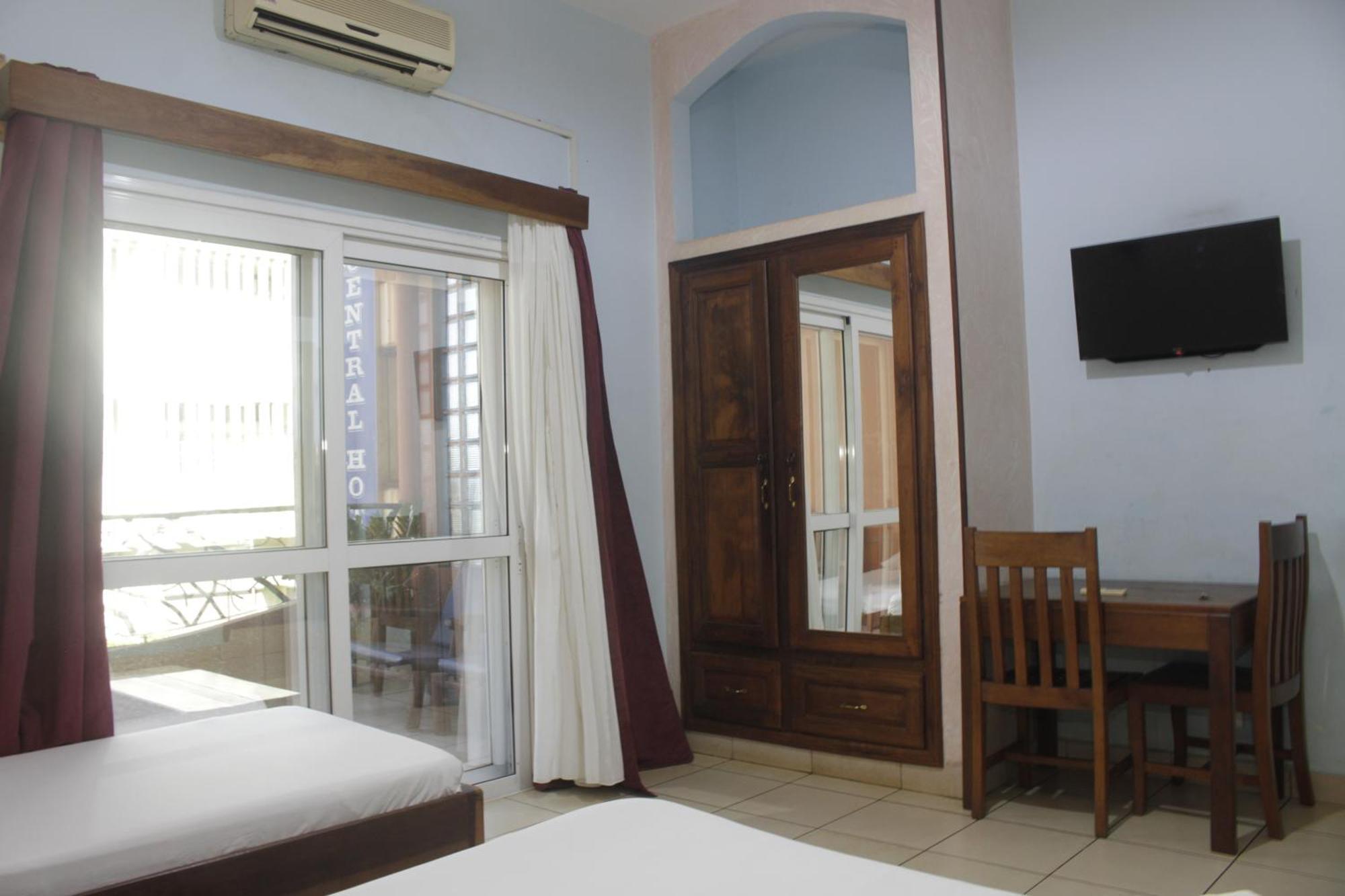 Central Hotel Antsiranana Экстерьер фото